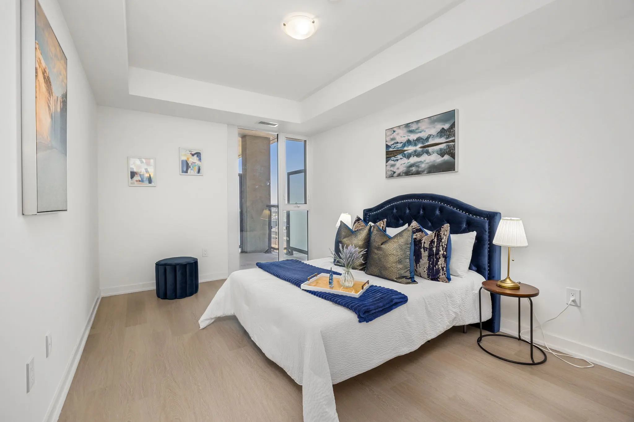Modern staged office space in GTA