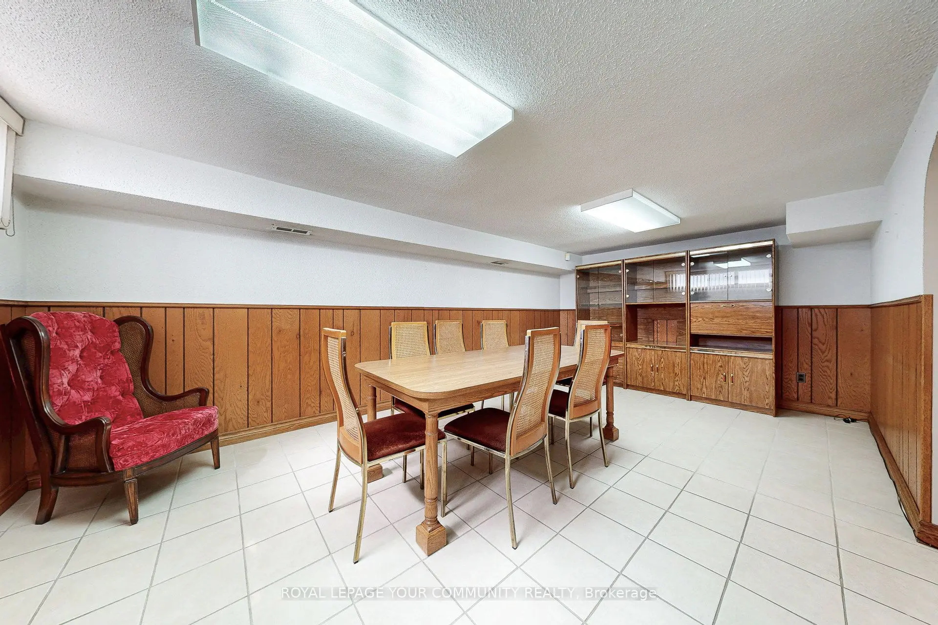 Staged condo bedroom in Richmond Hill GTA
